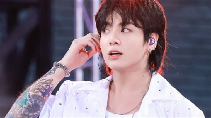 
BTS’ Jungkook reacts to criticizing comments over his tattoos 