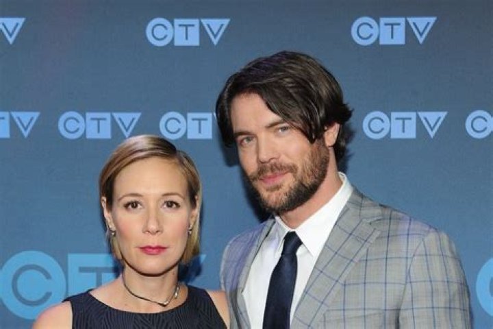 Charlie Weber is not Married to Wife. Dating Girlfriend: Liza Weil