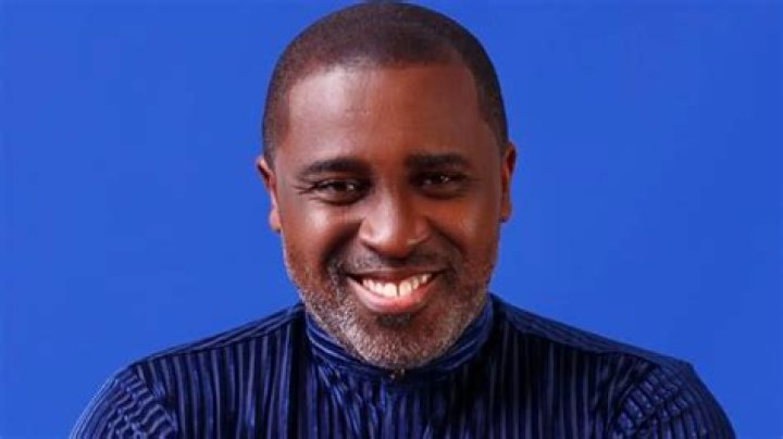 
Ouch! Frank Edoho Claps Back At A Troll 