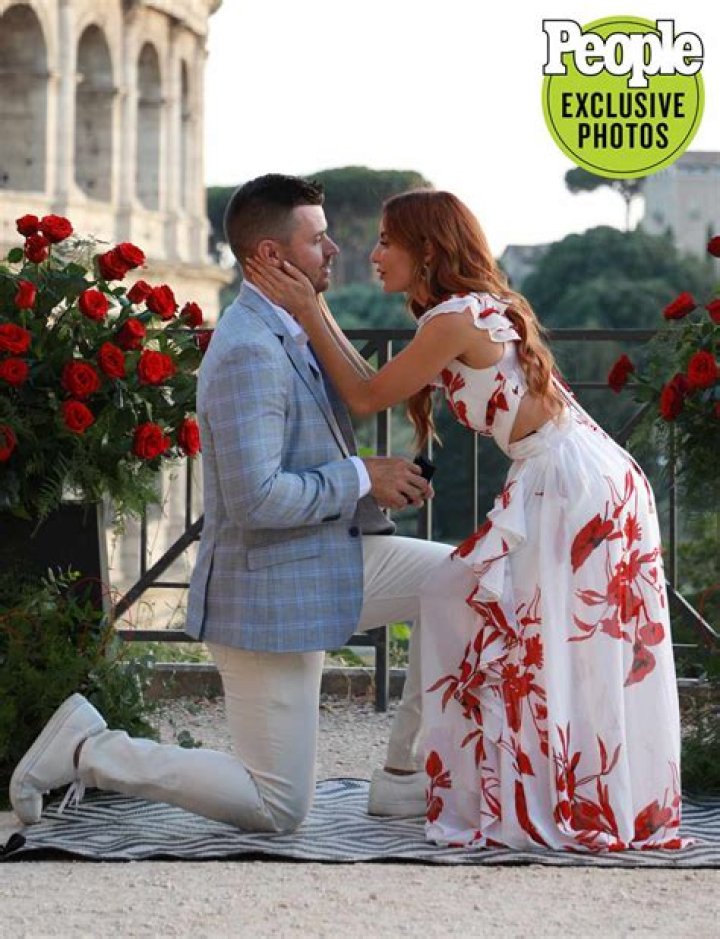 
The Naked Truth Of 33yo Amanda Mertz – Husband, Body, Wiki 