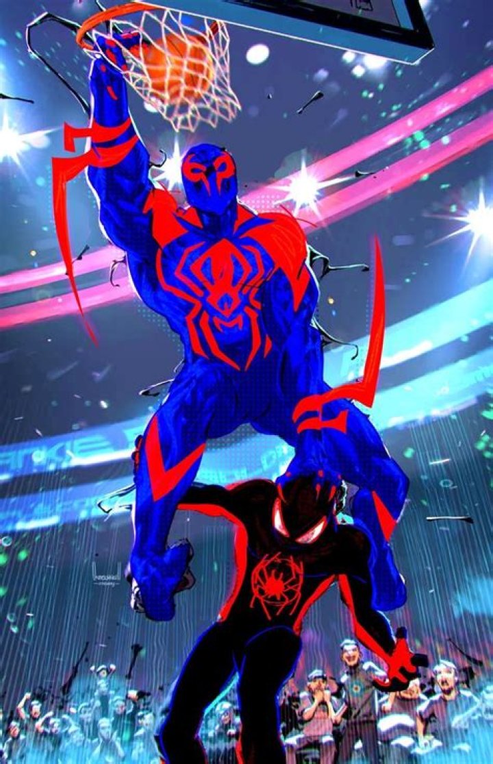 
THE VENOM DUNKING ON SPIDER-MAN MEME IS INTERNET’S LATEST OBSESSION 