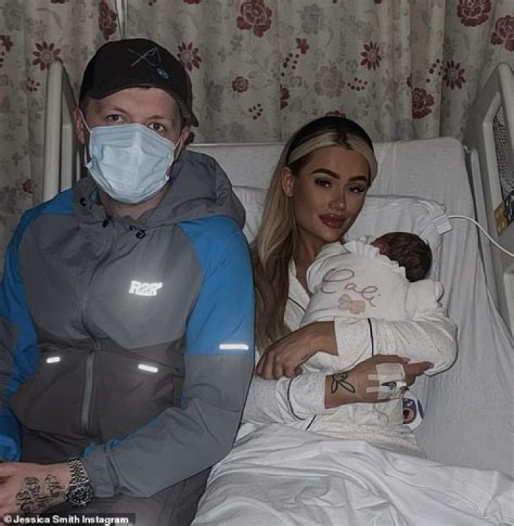 
Who is Jessica Smith, Stephen Bear’s fiancee? 